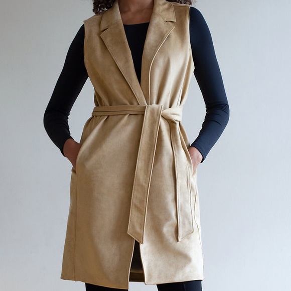 Babaton Vegan Suede Vest - Picture 3 of 6